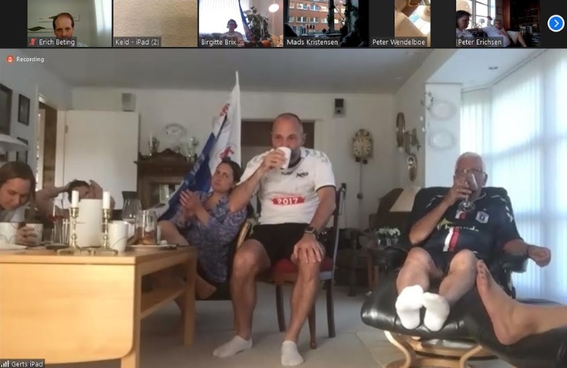Da "arquibancasa", invadimos a live do Aarhus, da Dinamarca