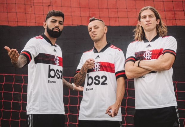 Adidas lança camisa 2 do Flamengo, que usa Zico e Babu Santana
